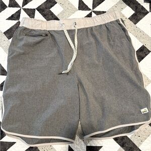 Men’s Vuori Banks Short